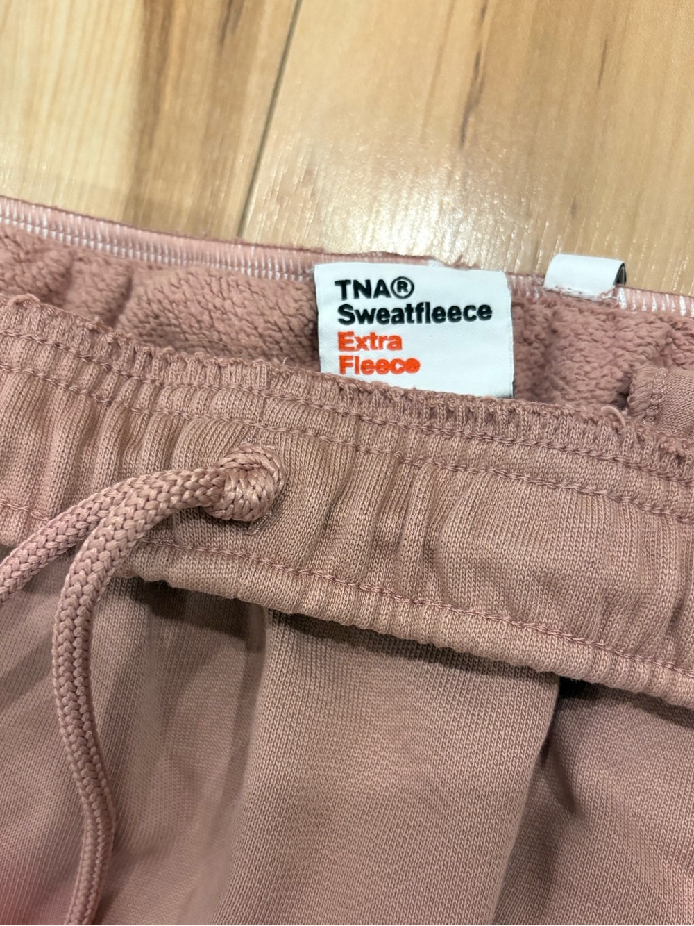 TNA extra fleece jogger
